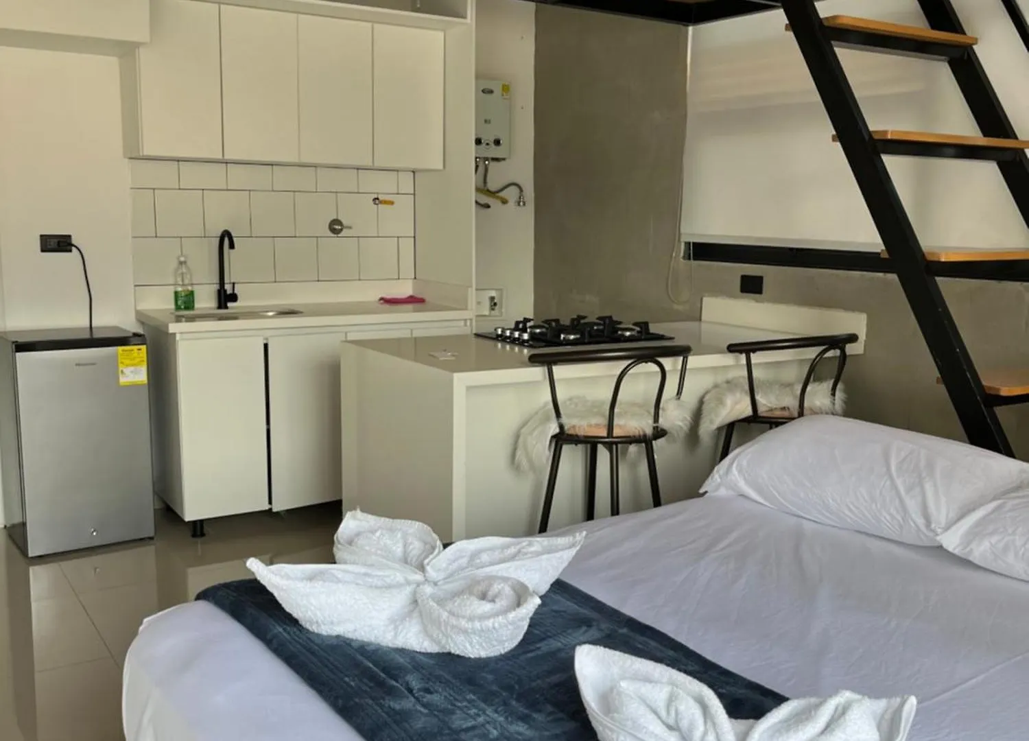 Suite Ps8 Medellin 0*,  Colombia